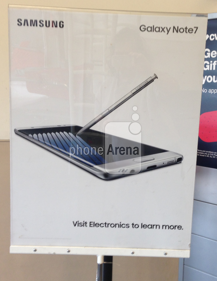 Target store in Pembroke Pines Florida still has a sign up promoting the Samsung Galaxy Note 7 - U.S. Consumer Product Safety Commission working with Samsung on official recall of Galaxy Note 7