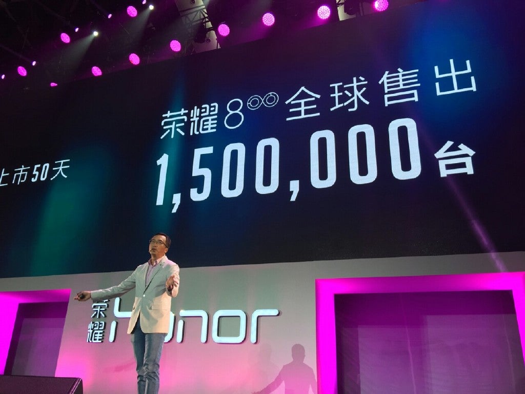 Honor VP Zhao Ming announces that 1.5 million Honor 8 units have been sold - 1.5 million Honor 8 handsets have been sold since its July launch