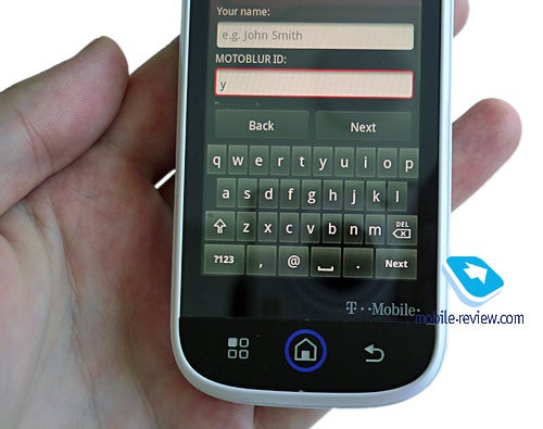 Motorola CLIQ/DEXT takes marathon photo session