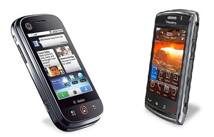 CLIQ (L), Storm2 (R) - Mossberg: Expect Storm2 in November for $200, Motoblur handy on CLIQ