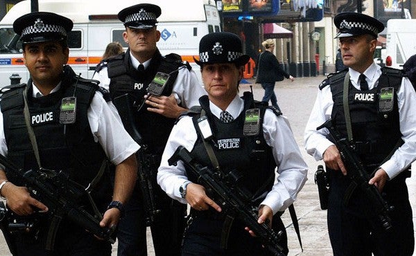 BlackBerry smartphones now a standard issue with the UK police