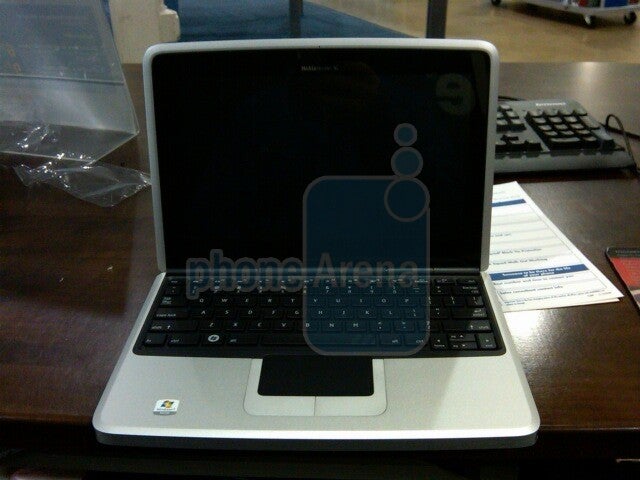 Nokia Booklet 3G demo units arrive at Best Buy stores