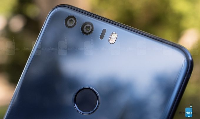 B&H has a great deal on the Honor 8 (offer ends at midnight)