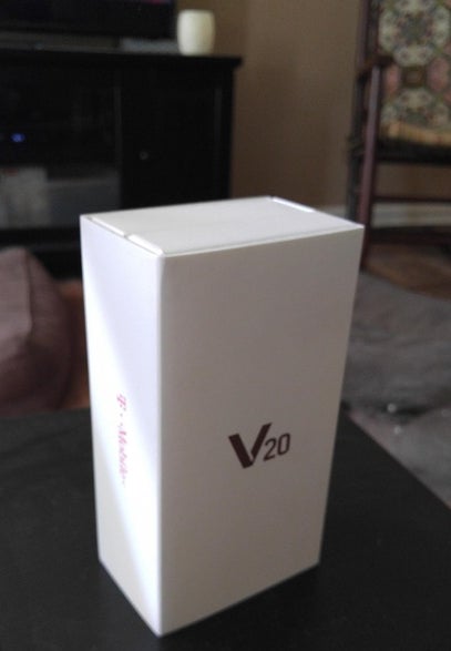 The LG V20 arrives early for T-Mobile customers