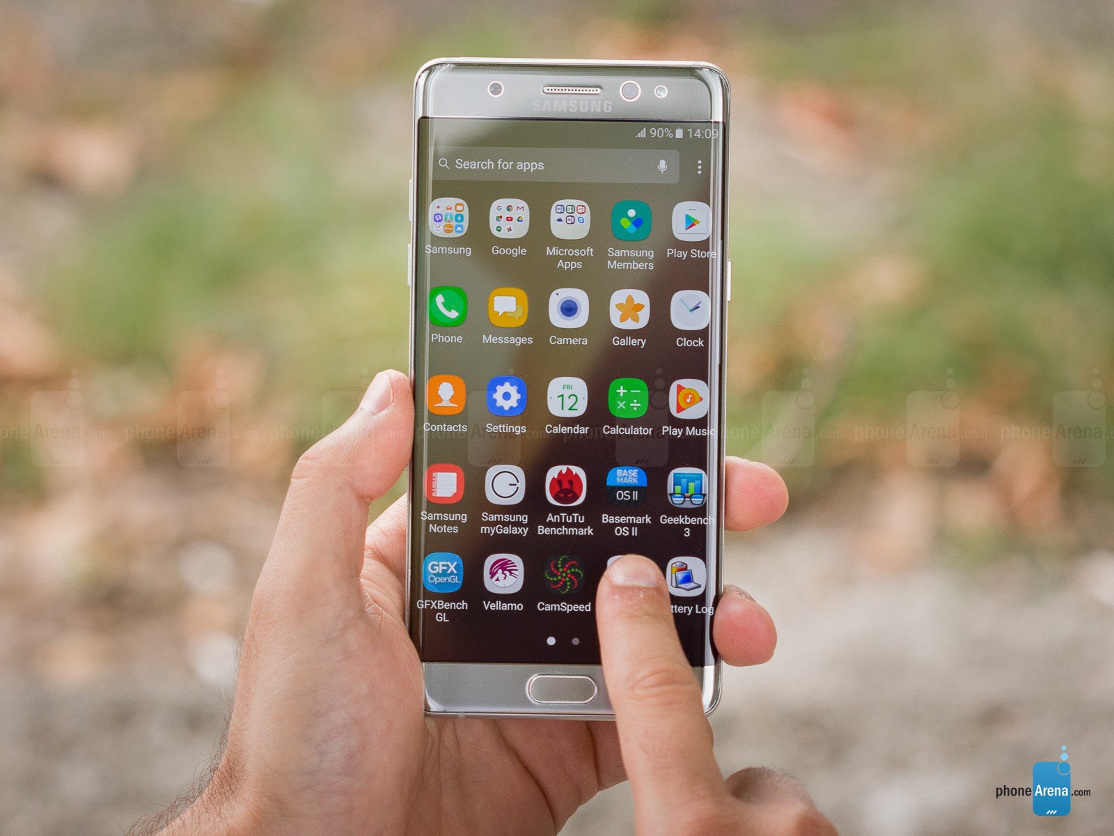 Despite Samsung's pleas many customers prefer to keep the Galaxy Note 7