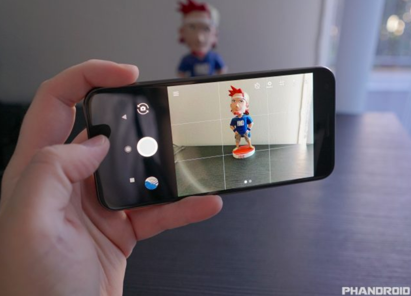 Halos have appeared on photos taken by many Pixel and Pixel XL users - Google to send out update to fix issue with Pixel, Pixel XL cameras that cause halos to appear