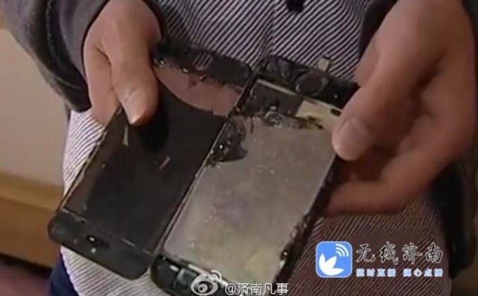 This iPhone 5s apparently burst into flames - iPhone 5s reportedly catches fire while on charge