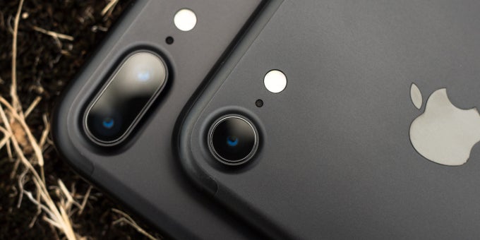 Apple iPhone 7 Plus' optical zoom vs iPhone 7's digital zoom: here's why optical is usually superior