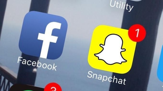 Flash is Facebook&#039;s (yet another) attempt in competing with Snapchat