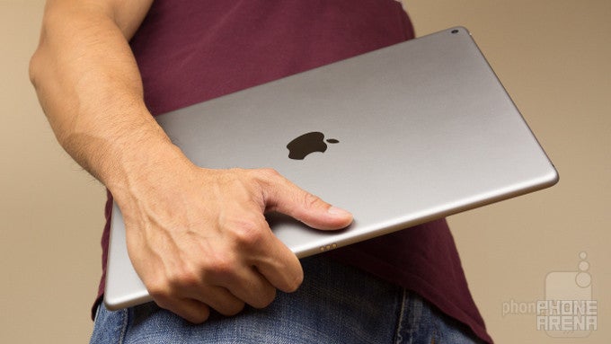Refurbished 256GB 12.9" Apple iPad Pro Cyber Monday deal saves you a pretty penny