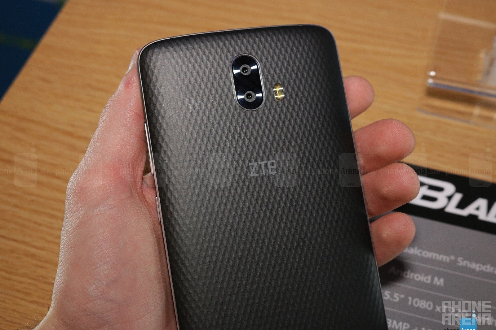 Hands on with the ZTE Blade V8 Pro - another budget, dual-camera smartphone