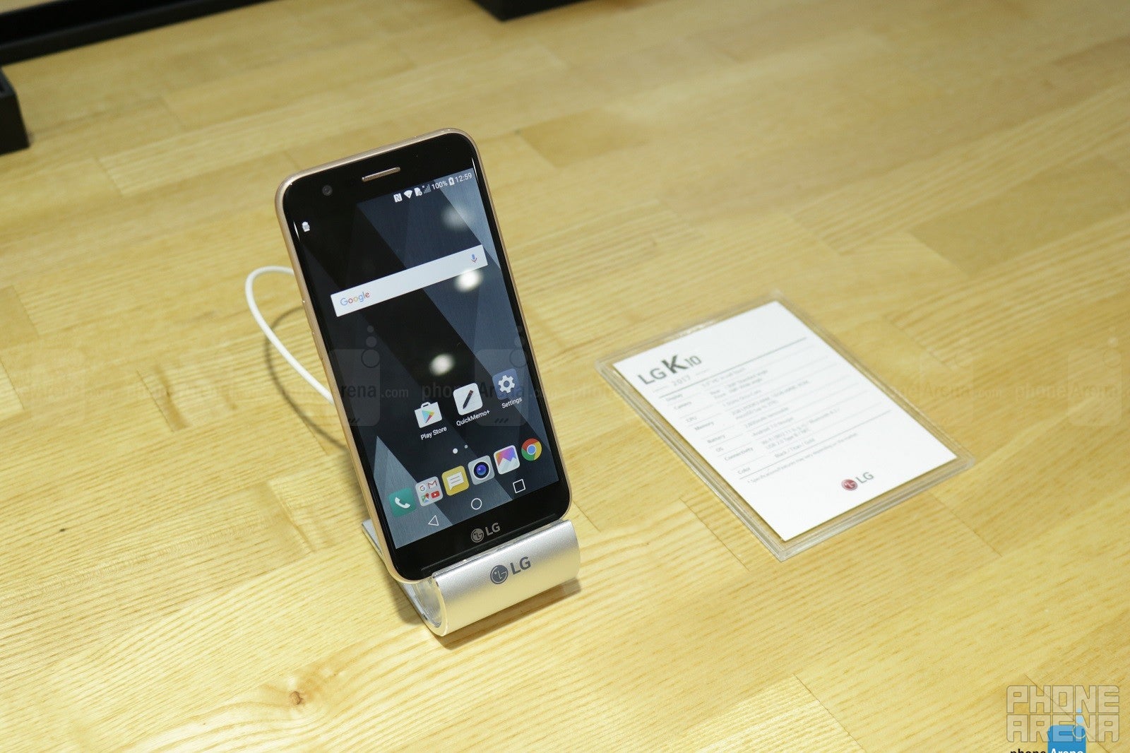 A quick hands on with the 2017 version of the budget-friendly LG K10