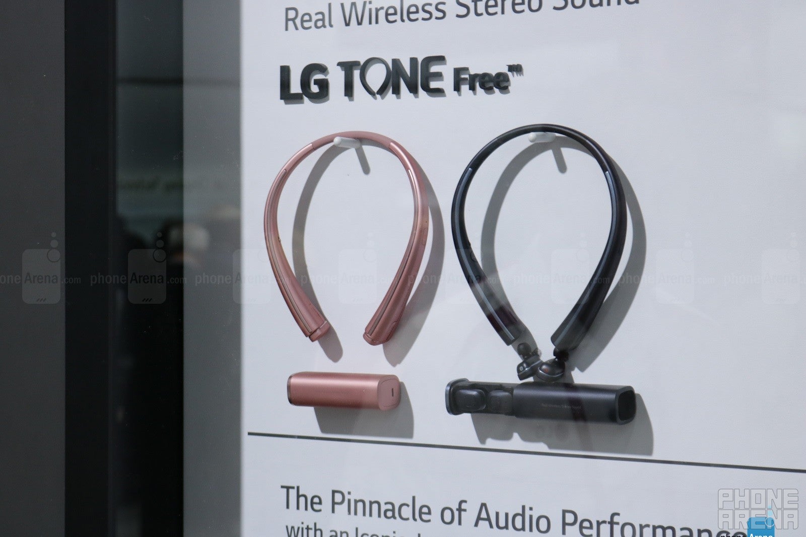 Taking a quick look at LG&#039;s answer to the AirPods with the Tone Free