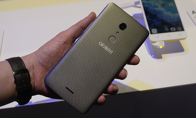 Alcatel literally bets big on phablets with 6-inch A3 XL: hands-on