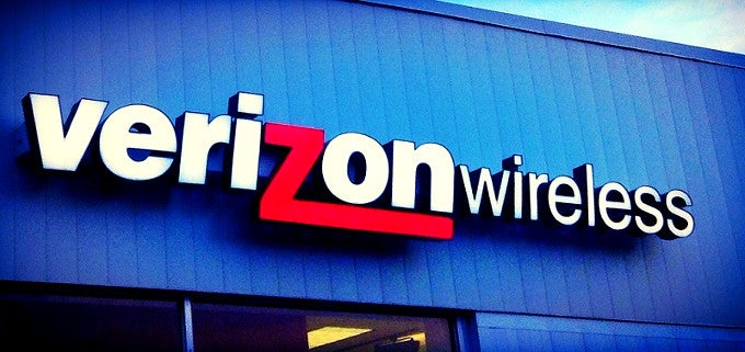 Verizon bites the bullet, starts testing dealer shops that exclusively sell its prepaid offerings