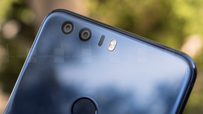 Honor 8 scores big on our battery life test: results compared with OnePlus 3T, iPhone and Galaxy
