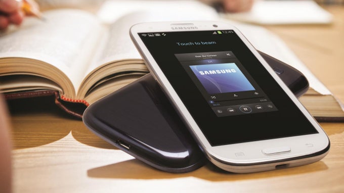 Galaxy S III - Apple iPhone vs Samsung Galaxy: a history of the biggest smart phone rivalry