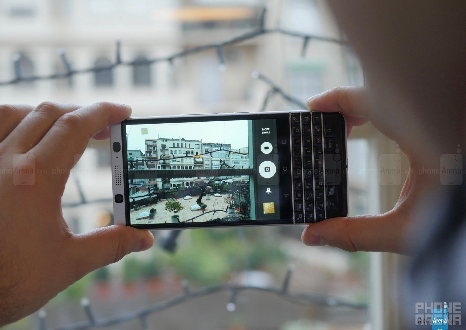 BlackBerry KEYone preview: let's bring the physical keyboard back from the dead!