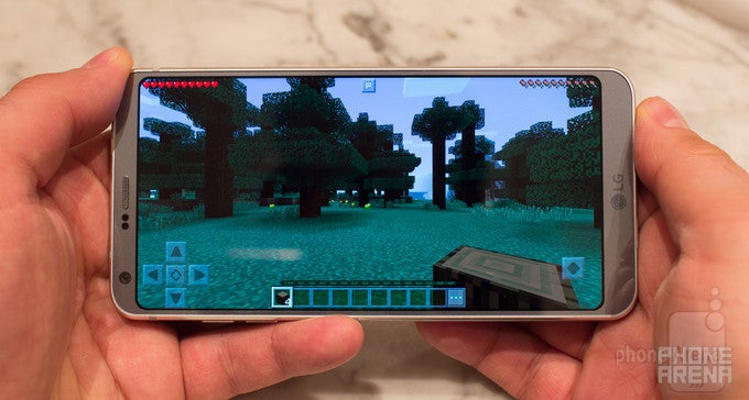 Minecraft runs fine in the LG G6&#039;s native 18 by 9 display aspect ratio - LG G6 preview: the no-nonsense phone the G5 should have been