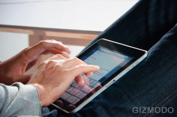 Apple announces the iPad tablet
