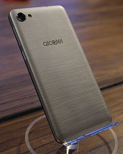 There&#039;s a party in your pocket, and the Alcatel A5 LED is invited: hands-on