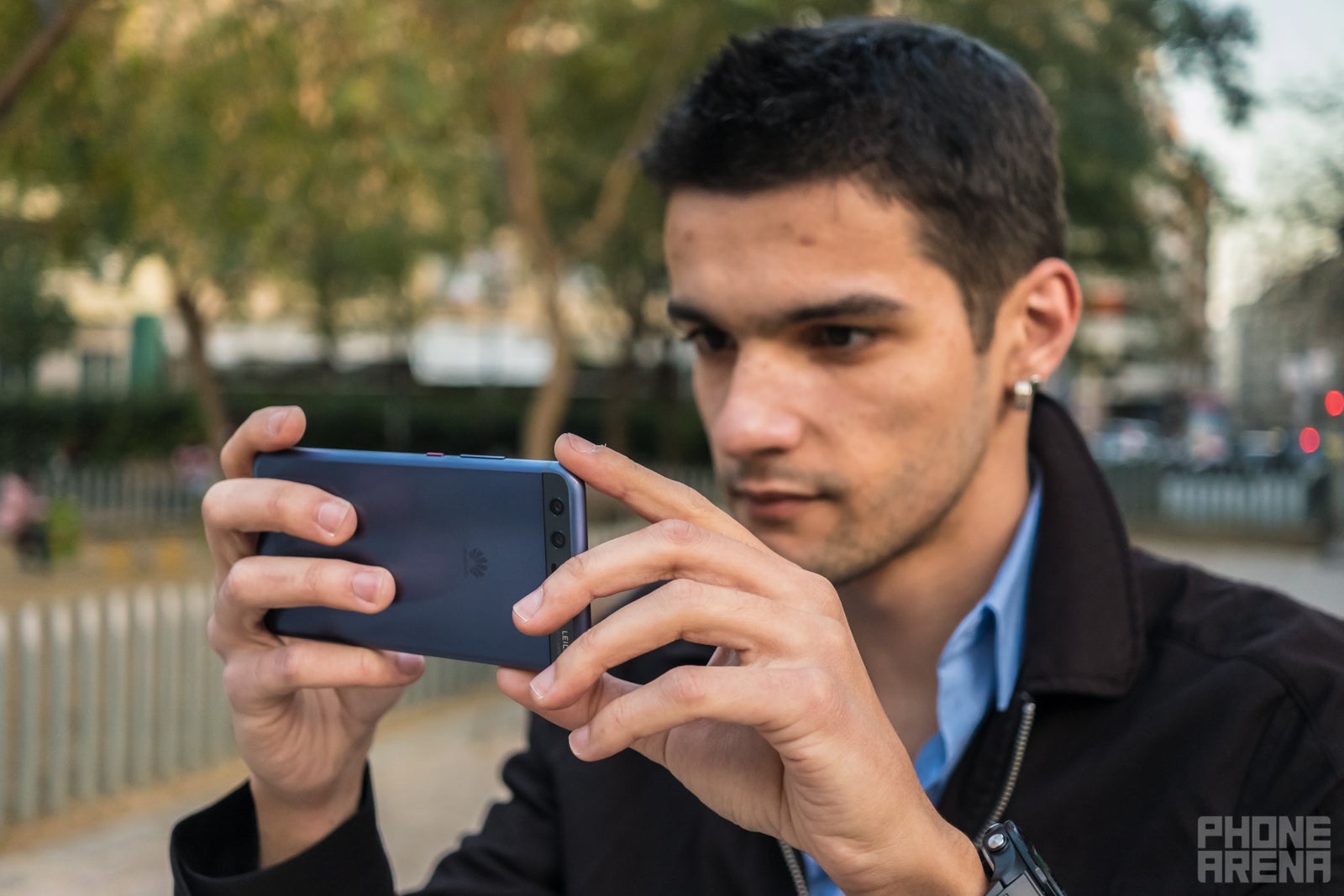 The Huawei P10 - Huawei P10 &amp; P10 Plus: hands-on impressions of this sleek, dual-camera flagship