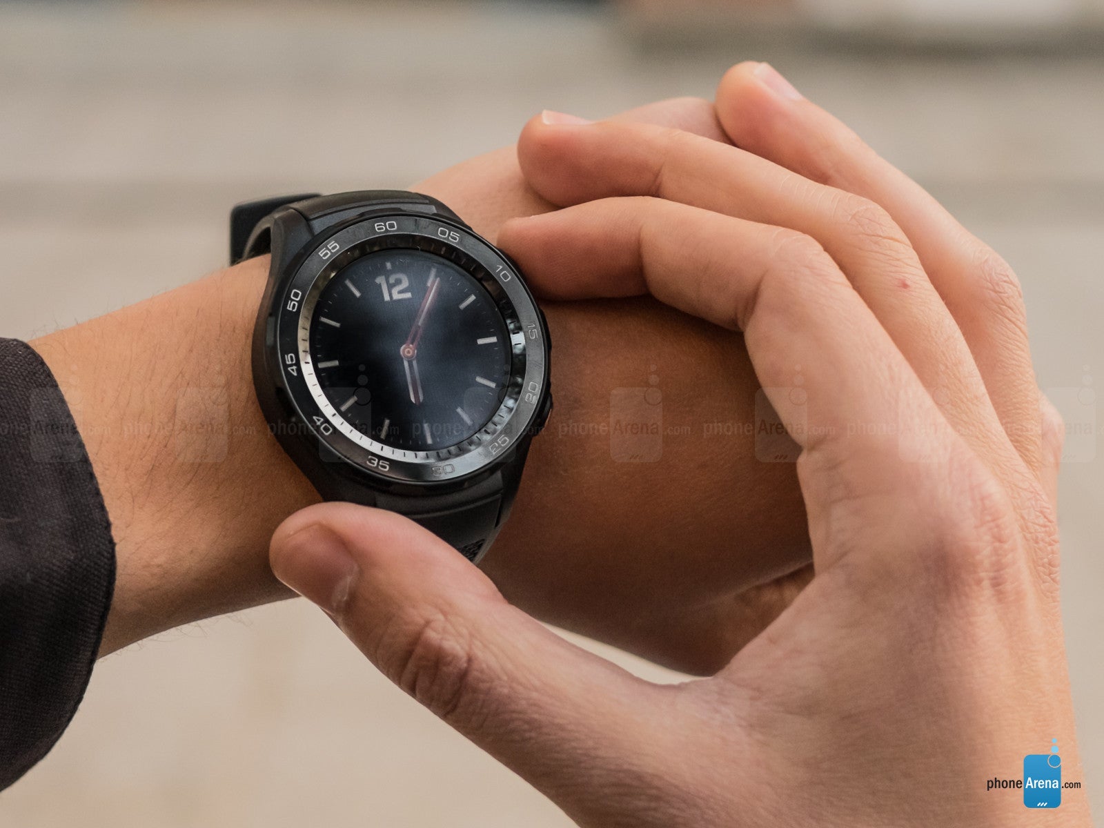 Huawei watch 2 vs samsung best sale s3 frontier