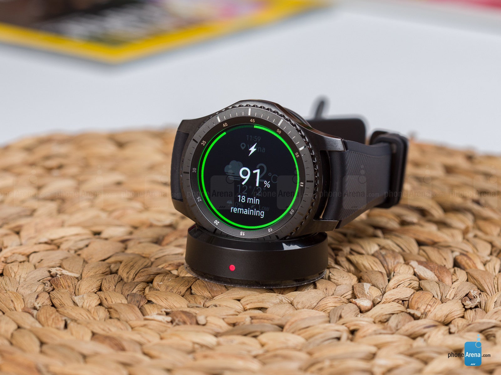 Samsung galaxy gear s3 clearance frontier vs huawei watch 2