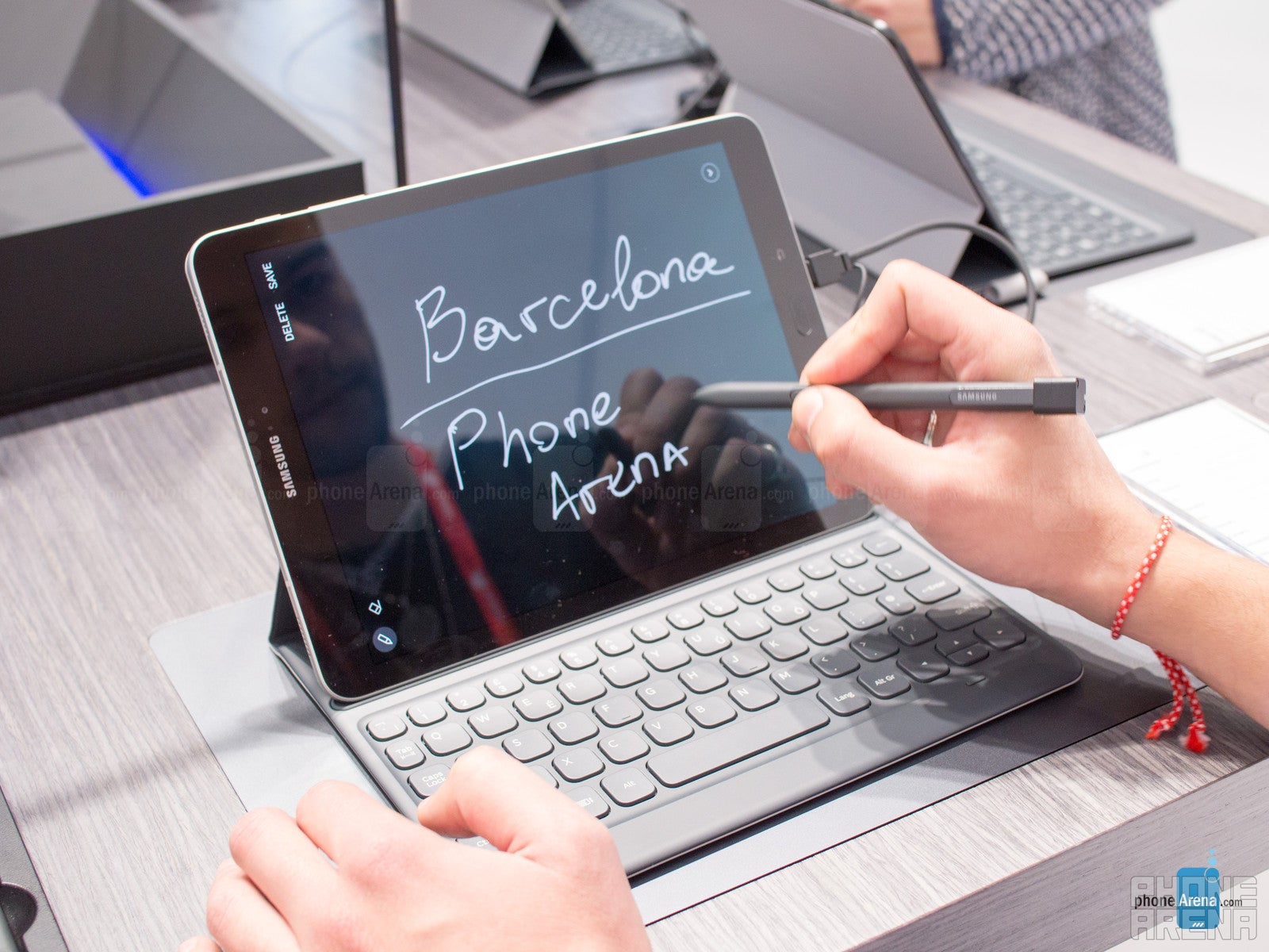 Samsung Notes lets you take down notes straight from the lock screen - This is Samsung's most advanced S Pen ever (though it's still not perfect)