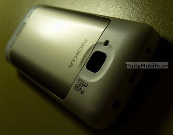 Nokia's new C5 leaks and raises questions about the Cseries