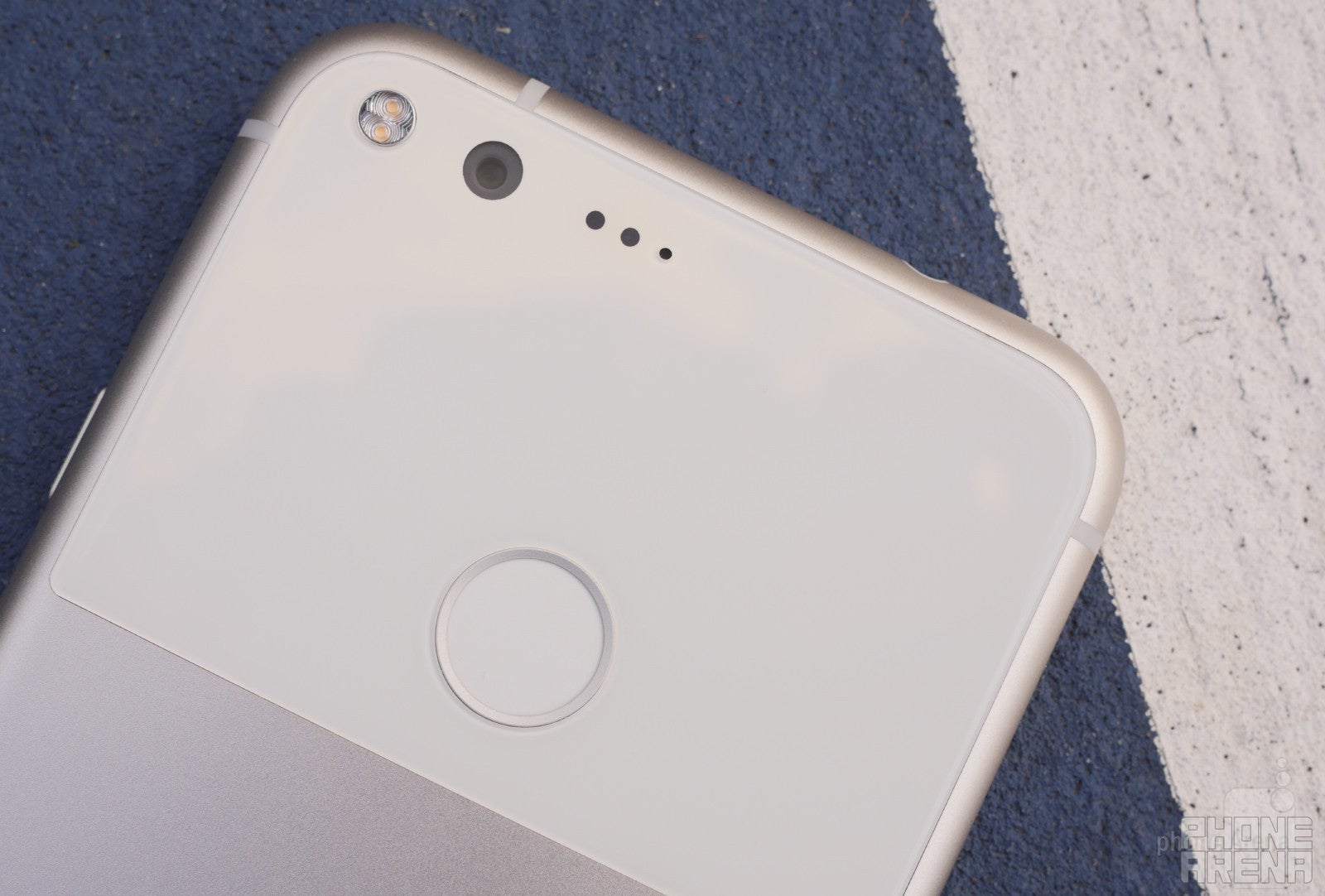 Why fingerprint gestures should become the norm for all smartphones