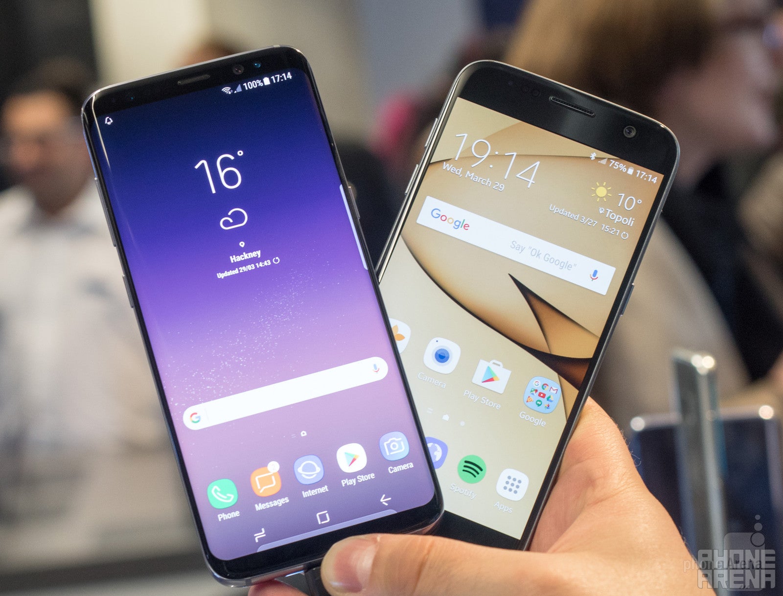 The Galaxy S8 fits a taller display in an equally wide body - Samsung Galaxy S8 vs Samsung Galaxy S7: what&#039;s new, anyway?
