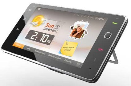 Huawei storms the market with four Android handsets
