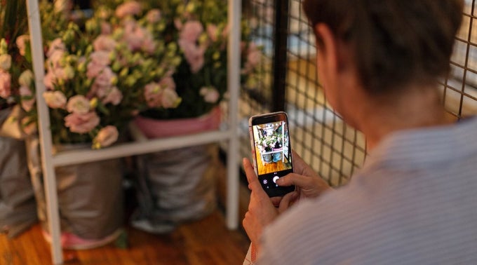 Google shares helpful tips on how to make the most out of the Pixel's camera (when photographing flowers)