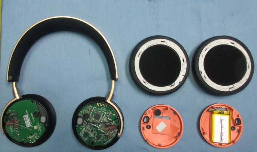 Is Google going to launch a pair of Bluetooth headphones? FCC seems to say so (UPDATE)