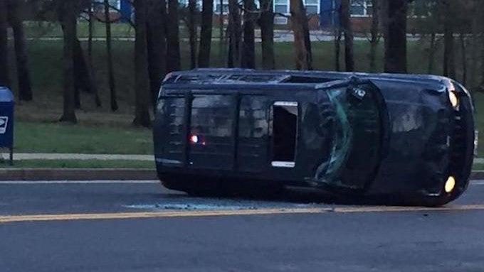 After his Jeep landed on its side, Casey Bennet called 911 via the Emergency SOS feature on his Apple Watch - Student uses Apple Watch to call 911, while hanging from seatbelt after a car crash