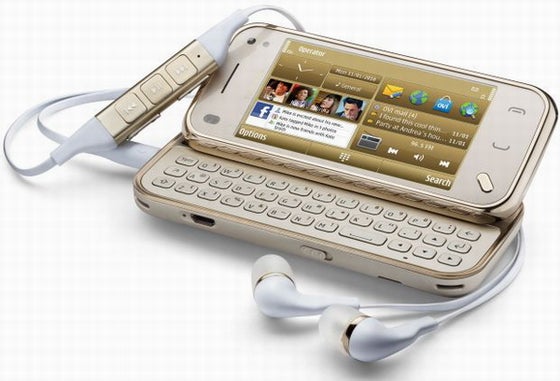 Nokia N97 mini Gold Edition shows off its flashy &amp; expensive exterior