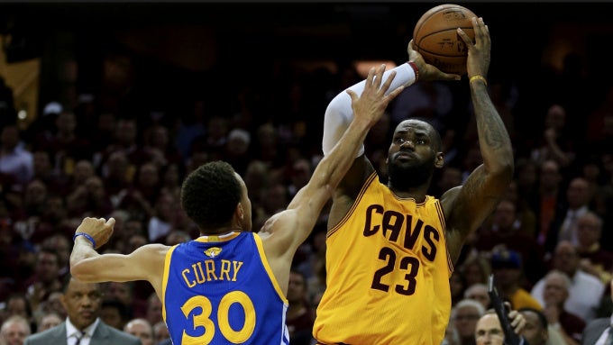 How to watch Golden State Warriors vs Cleveland Cavaliers 2017 NBA finals livestream on iPhone and Android