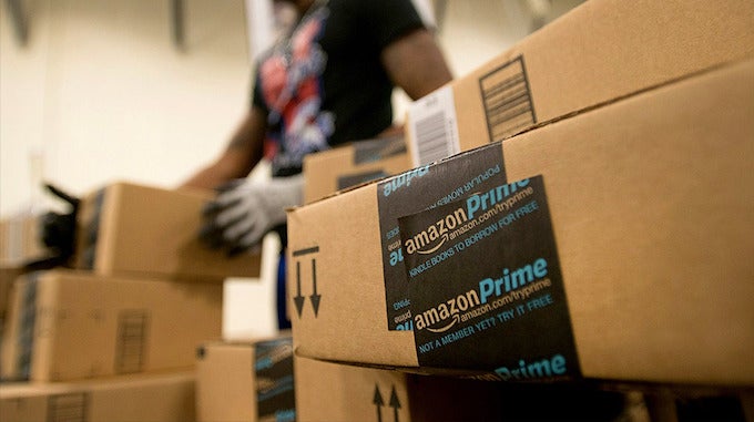 Scott Galloway predicts that Amazon Prime households would spend up to $7000 a year, up from an average of $1300. Can Amazon get ahead of Apple to the $1 trillion mark, though? - NYU professor predicts Amazon would beat Apple to the $1 trillion milestone