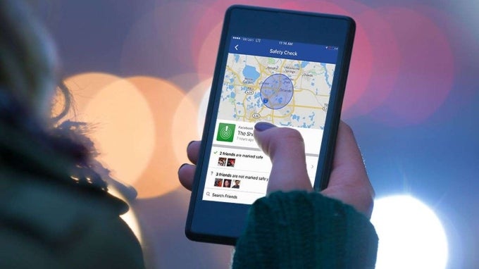 Facebook allows users to raise funds after a crisis in its new Safety Check update
