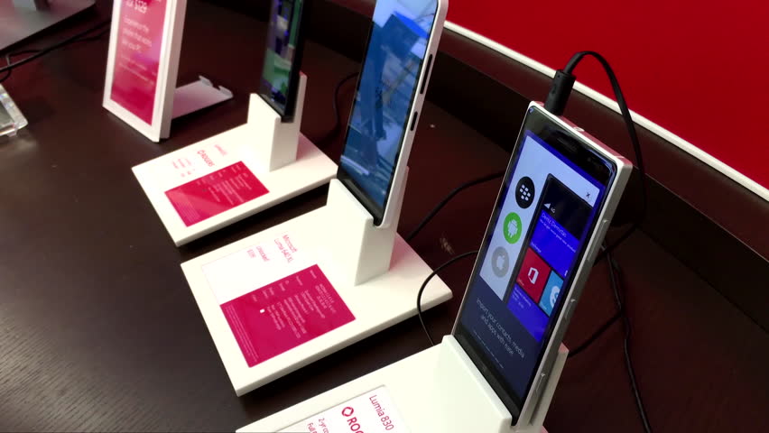 No more locked phones or unlocking fees in Canada, wireless regulator rules