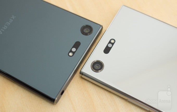 Users complain about Xperia XZs and XZ Premium camera distortion, Sony responds