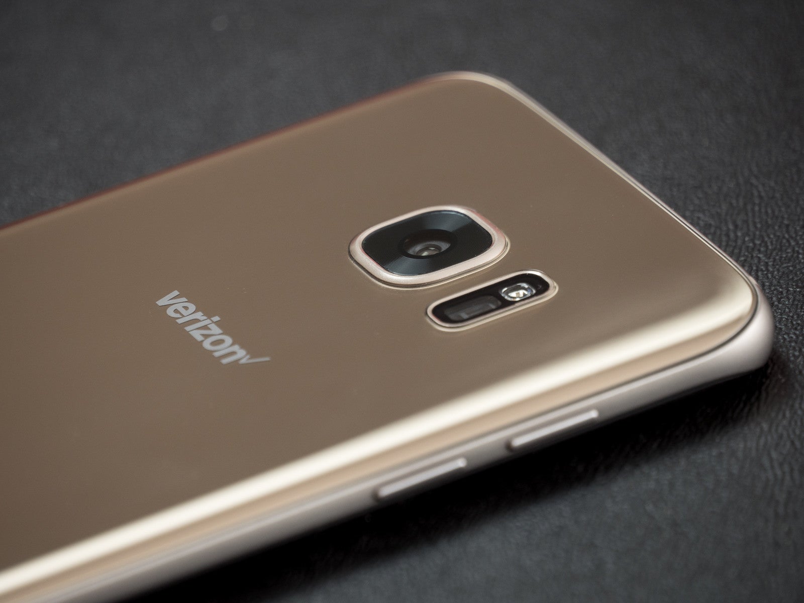 Verizon pushes new update to the Galaxy S7 and S7 edge, here is what&#039;s changed
