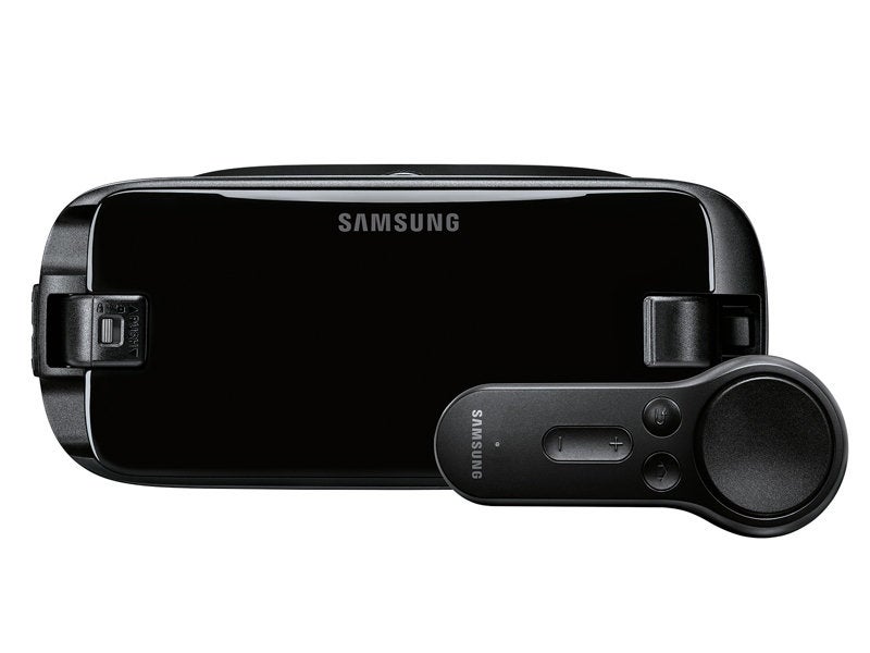 Deal: Samsung Gear VR (2017) with controller is 31% off at Amazon