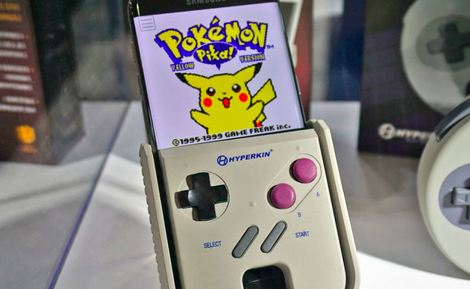 Turn your Android phone into a Nintendo Game Boy with Smart Boy - Turn your Android phone into a cartridge lovin' Game Boy with the Smart Boy