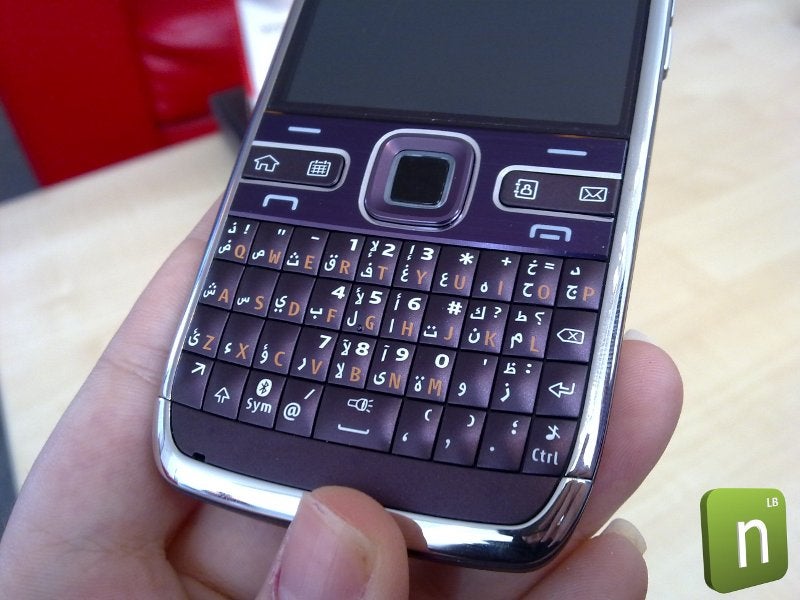 Purple version of the Nokia E72 on its way?