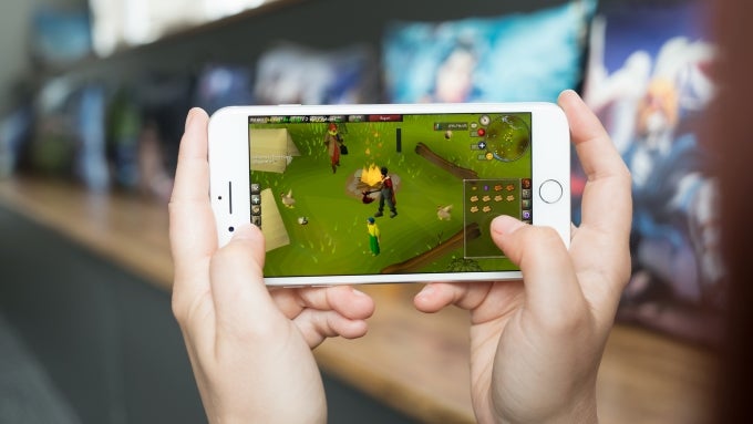 Image courtesy of Engadget - Iconic MMORPG RuneScape is coming to mobile this winter