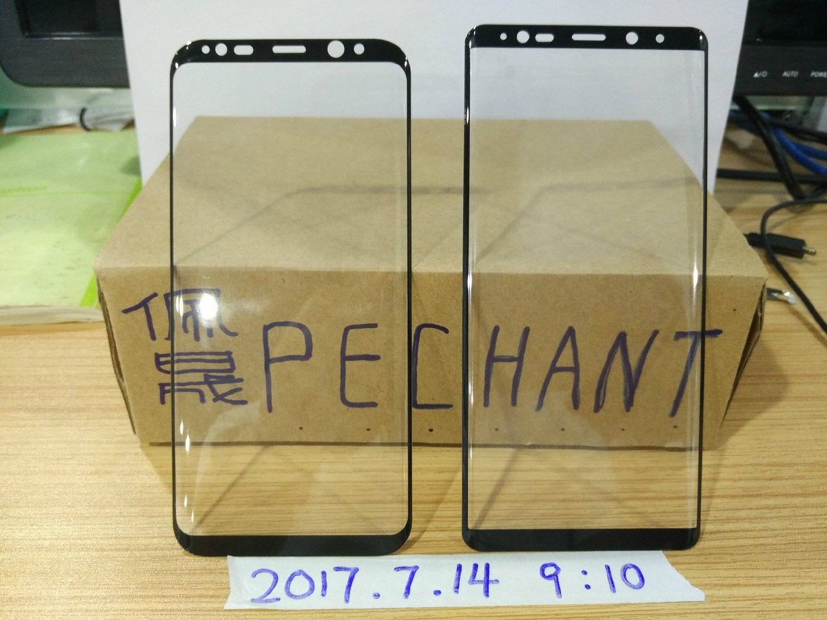 Leaked Note 8 protector suggests that the display diagonal may indeed be just slightly larger than the one on the S8+ - Samsung alleged to order 5.77&quot; Galaxy S9 and 6.32&quot; Note 9 displays, same as on the S8 and Note 8