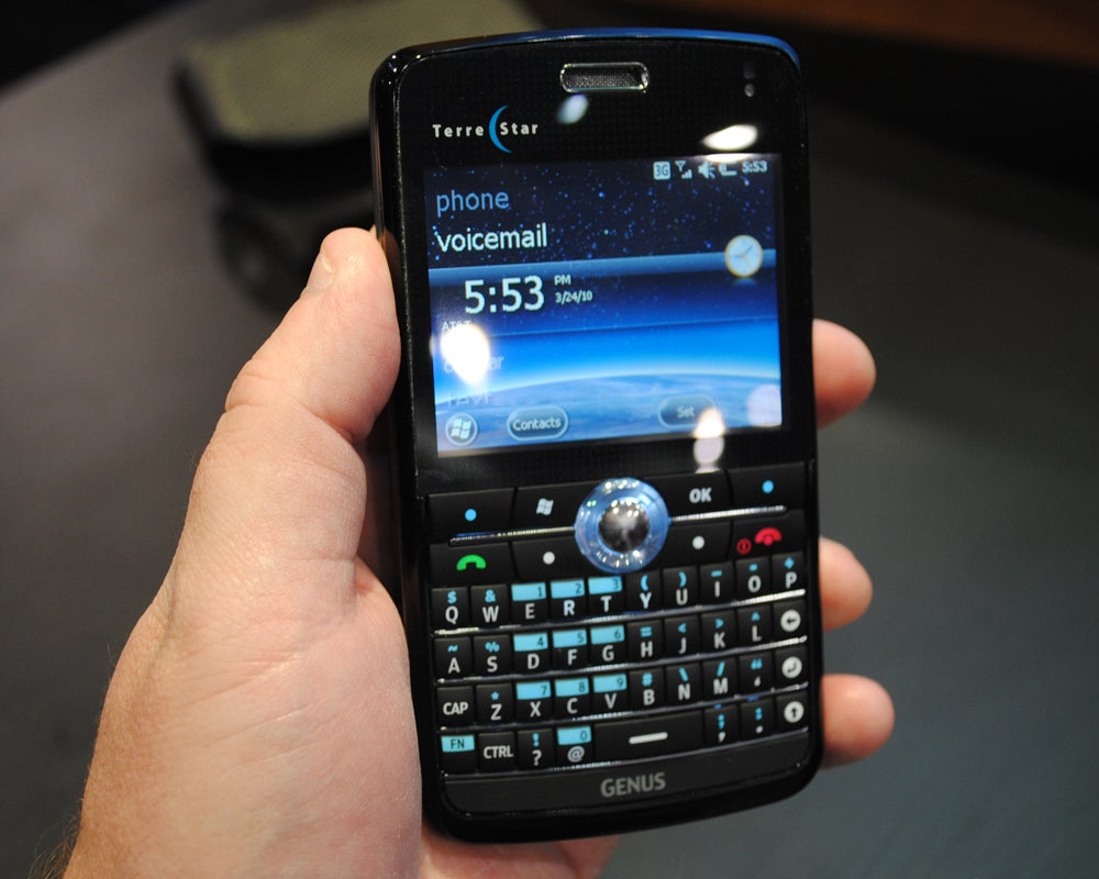 Windows Mobile 6.5.3 TerreStar Genus dubbed as the first 3G/satellite capable phone