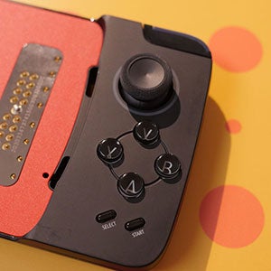 Moto GamePad adds a snap-on game controller to the Moto Z - CNET